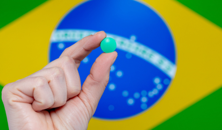 Brasil vai produzir medicamentos para câncer, esclerose múltipla, e vacinas de VSR e mRNA