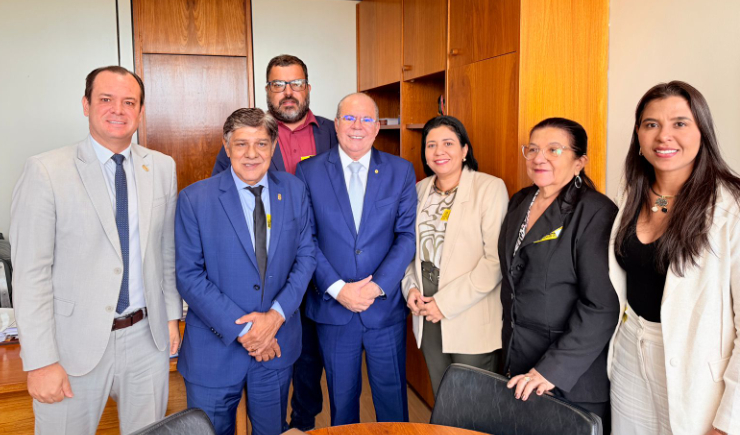 CFF participa de reunião com relator do PL do piso salarial dos farmacêuticos