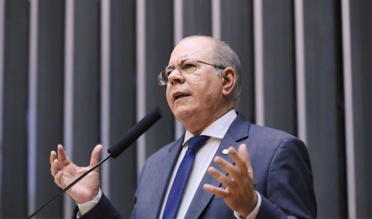 CFT define relator do piso e CFF convoca farmacêuticos à mobilização nacional