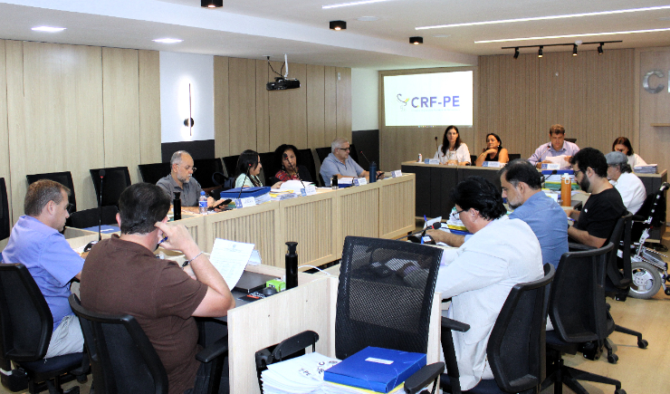 CRF-PE realiza segunda reunião do mês com foco na análise de processos administrativos e fiscais