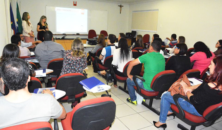 Palestra aborda atuação do farmacêutico na estética