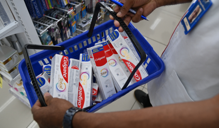 Anvisa confirma que Colgate Total Clean Mint segue interditada