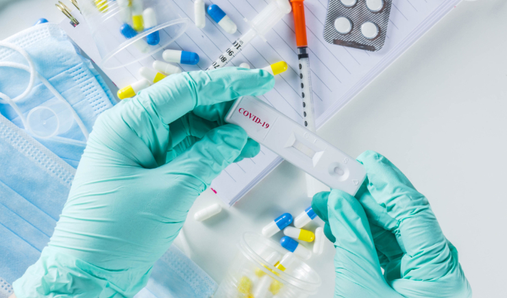 Novas regras da Anvisa para funcionamento de laboratórios clínicos e outros serviços entram em vigor