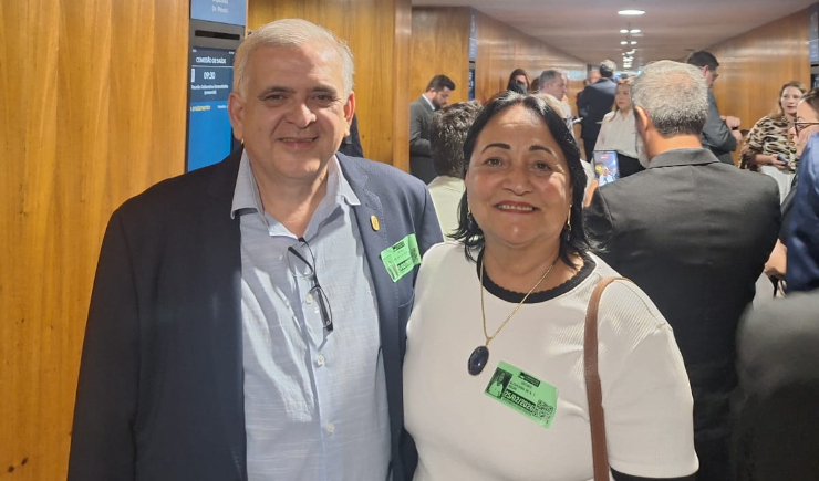 CRF-PE acompanha retirada de pauta de projeto na estética em Brasília