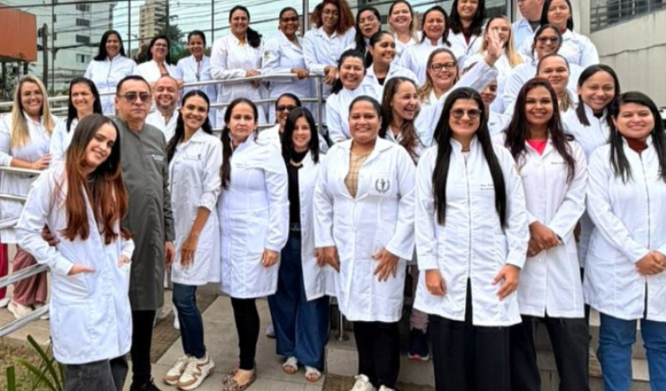 CRF-PE promove curso de aplicação de injetáveis e perfuração de lóbulos no Recife