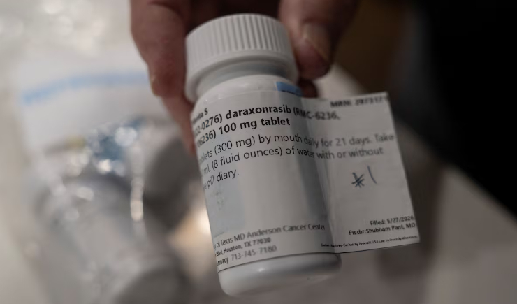 FDA aprova pílula que dobrou sobrevida em câncer de pâncreas metastático