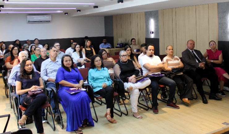 CRF-PE recebe 55 novos profissionais em solenidade de juramento na sede do Órgão