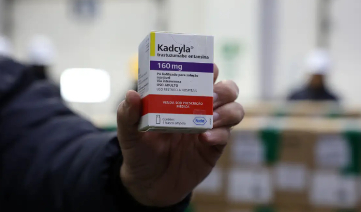 Saúde recebe medicamento inédito para tratamento de câncer de mama no SUS