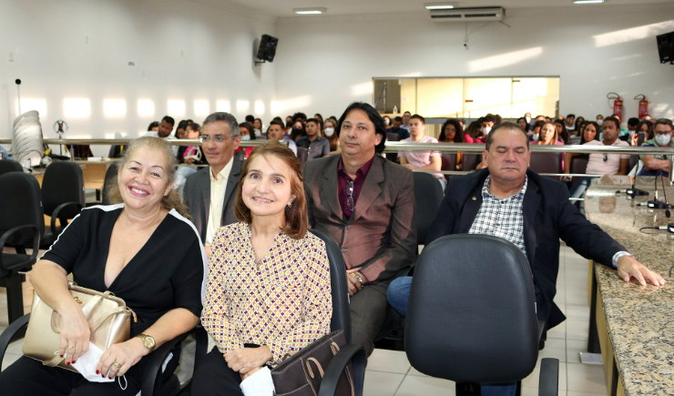 Profissionais e empresas de Petrolina recebem homenagem do CRF-PE