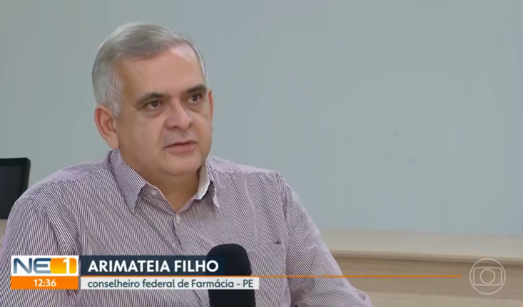 Conselheiro Arimatea Filho participa de reportagem sobre falta de medicamentos