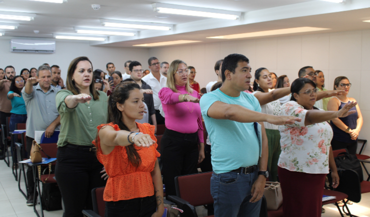 Primeiras Solenidades de juramento e entrega de carteiras de 2024 realizadas na sede de CRF-PE