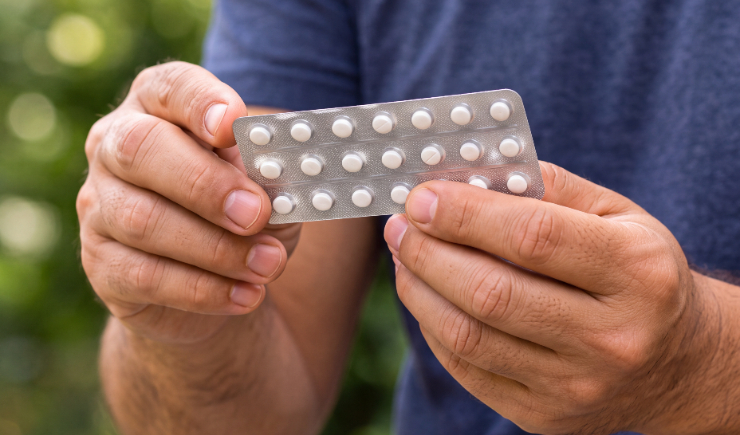 Pílula anticoncepcional masculina promete bloquear espermatozoides por até oito horas