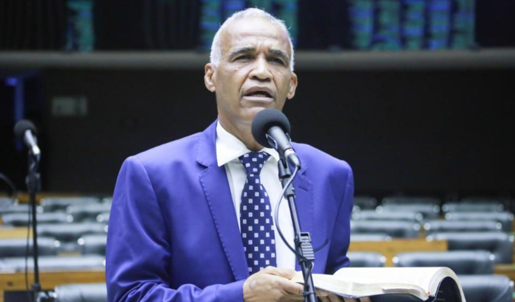 É hora de agir: presidente da CASP precisa pautar o piso salarial dos farmacêuticos