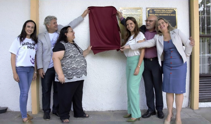 Farmácia Escola Carlos Drummond de Andrade é reaberta à população