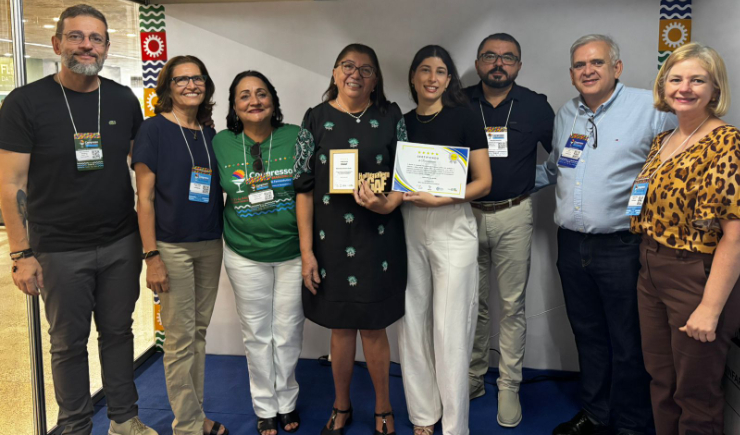 CBACF homenageia farmacêutica Maria Nazaré Smith