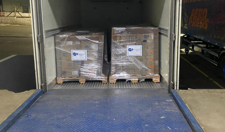 EMS doa 18 mil caixas de medicamentos às vítimas das enchentes no litoral norte de SP
