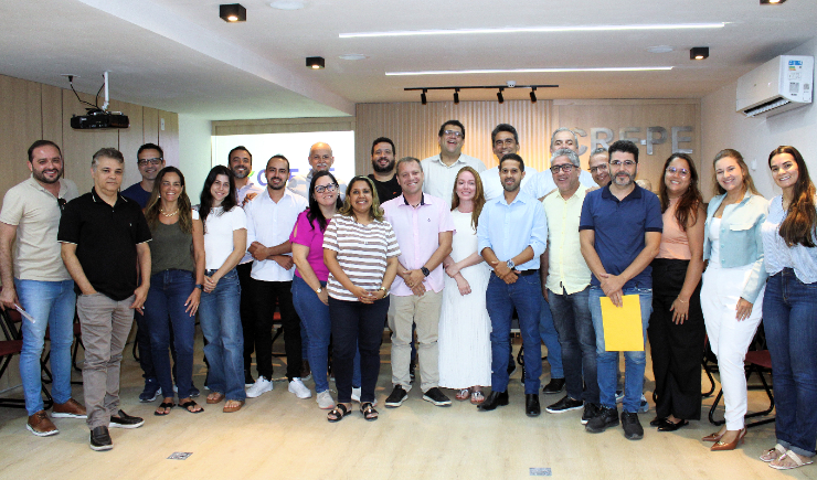 Farmacêuticos empreendedores discutem demandas e desafios em encontro no CRF-PE