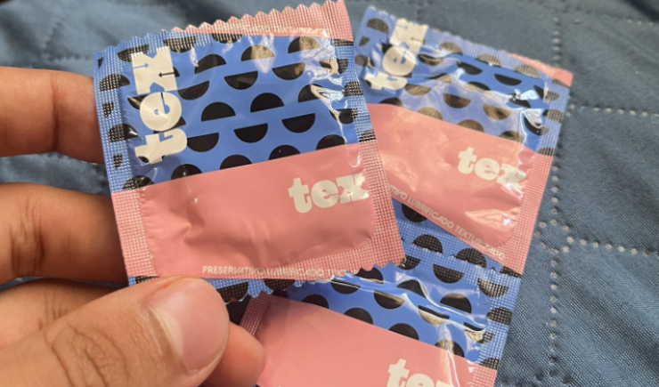 HIV avança de forma silenciosa no Brasil e Saúde diversifica oferta de camisinhas no SUS