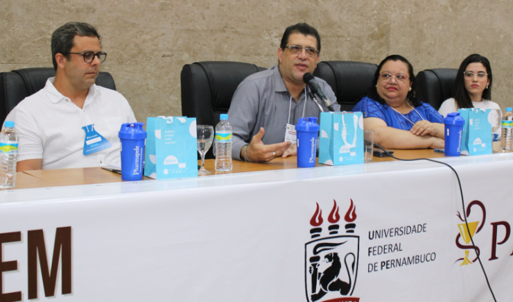 CRF-PE Presente na abertura da III Escola de verão em Ciências Farmacêuticas da UFPE