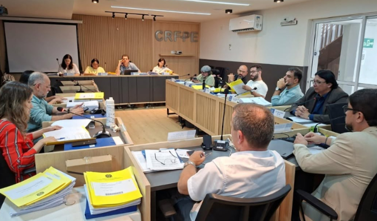 CRF-PE realiza primeira reunião plenária de julho