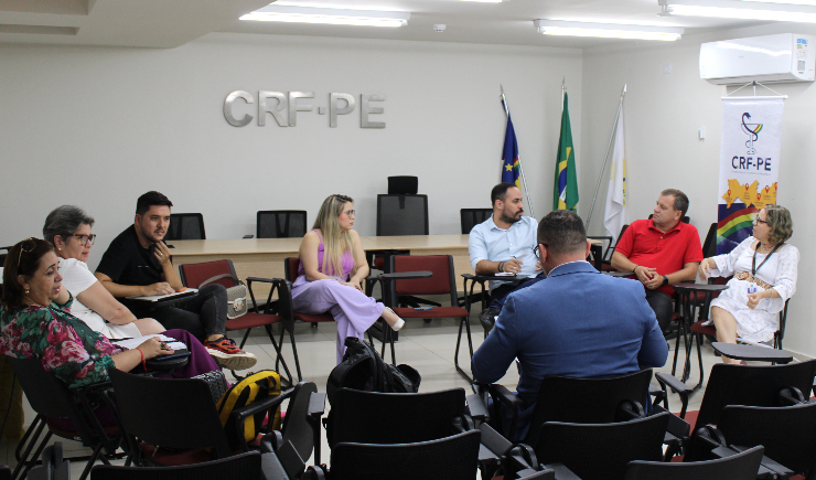 CRF-PE sedia reunião do Fórum dos Conselhos Profissionais de Saúde