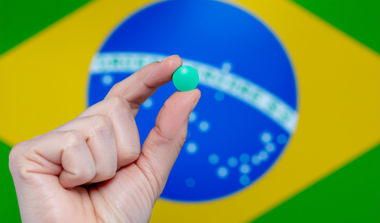 Brasil vai produzir medicamentos para câncer, esclerose múltipla, e vacinas de VSR e mRNA