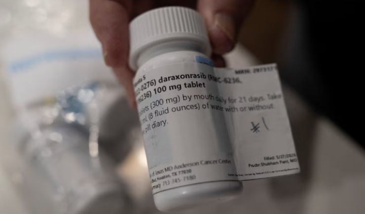 FDA aprova pílula que dobrou sobrevida em câncer de pâncreas metastático