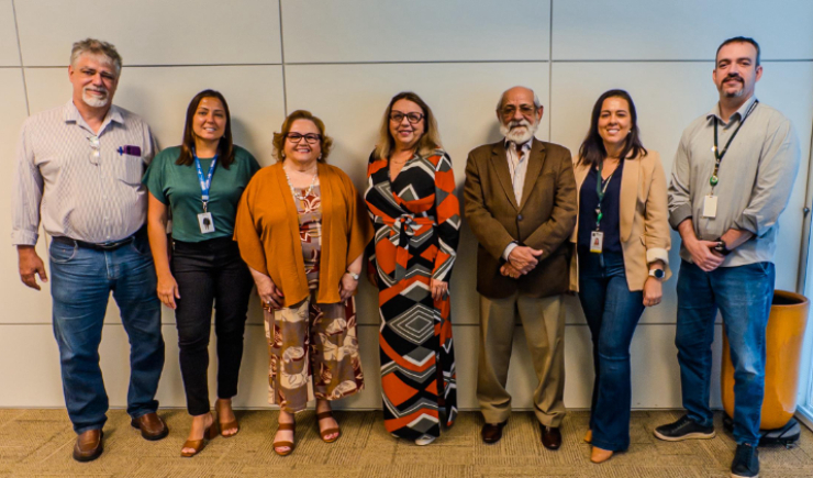 CFF discute regulamentação das especialidades farmacêuticas em reunião com o Ministério da Saúde