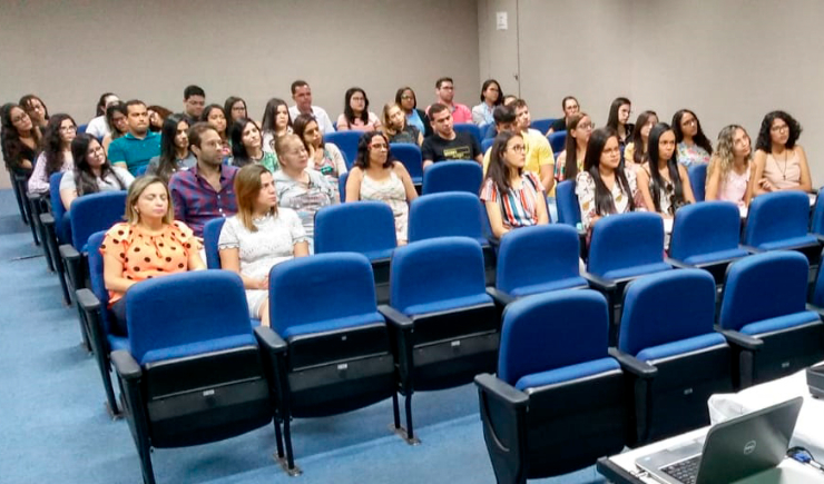 Cursos de Cuidados Farmacêuticos e Farmácia Hospitalar entram na fase final