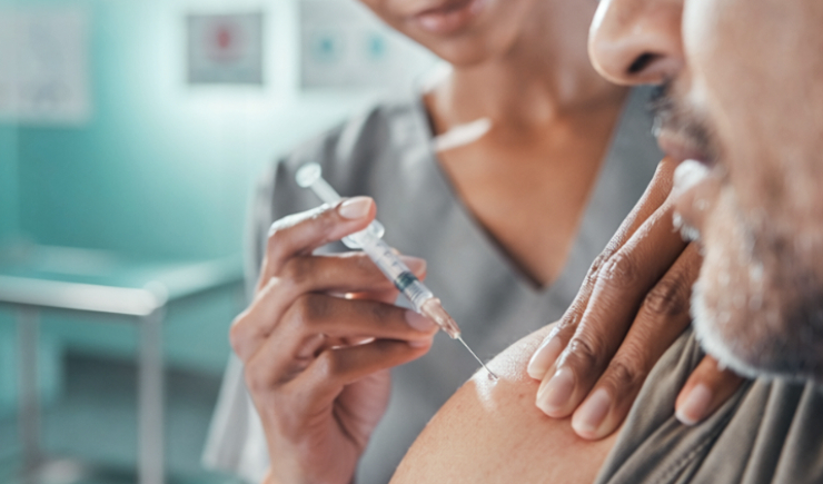 Anvisa amplia para maiores de 18 anos vacina que previne bronquiolite