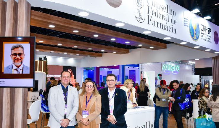 Presença do CFF no Consulfarma reforça compromisso com a farmácia magistral