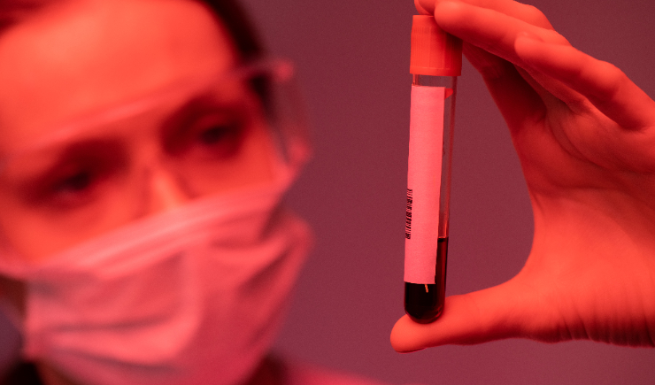 Maioria dos pacientes que descobrem HIV em estágio avançado é heterossexual, aponta estudo