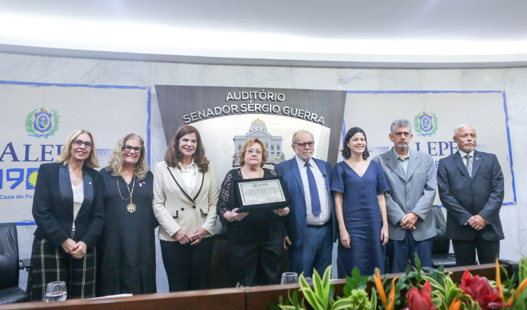 CRF-PE presente na reunião solene da ALEPE em homenagem ao IMIP