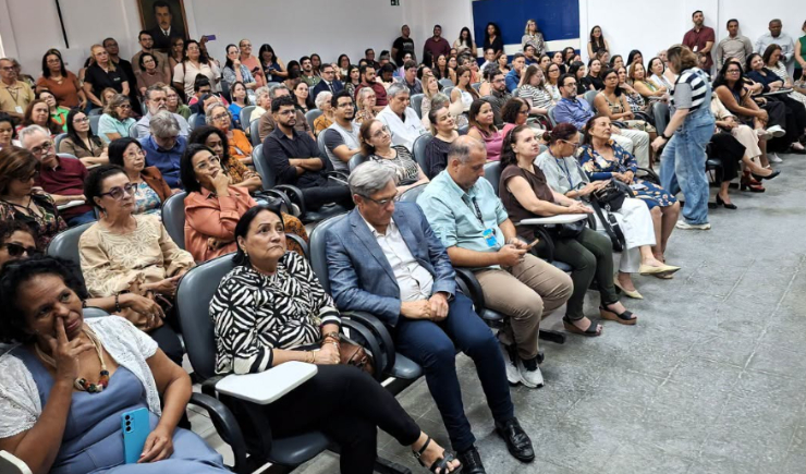 CRF-PE prestigia posse dos novos gestores do Complexo Hospitalar e hospitais universitários da UPE
