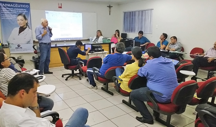 Plenário do CRF-PE debate Assistência Farmacêutica na saúde pública