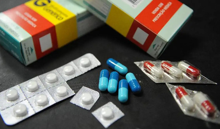 Consumo de antibióticos no Brasil ultrapassa 4,5 trilhões de doses em sete anos