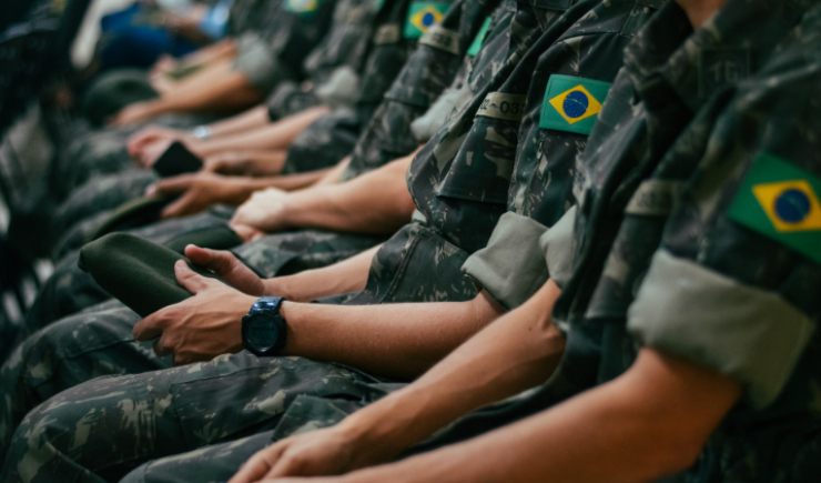 R$ 8,2 mil: Exército abre vagas para Curso de Oficiais Farmacêuticos em 2026
