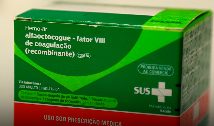 30% mais barato: fábrica em Pernambuco vai abastecer SUS com medicamento para hemofilia
